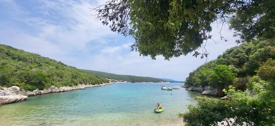 Vikendica U Istri U Peruskom 200 M Od Mora Peruški